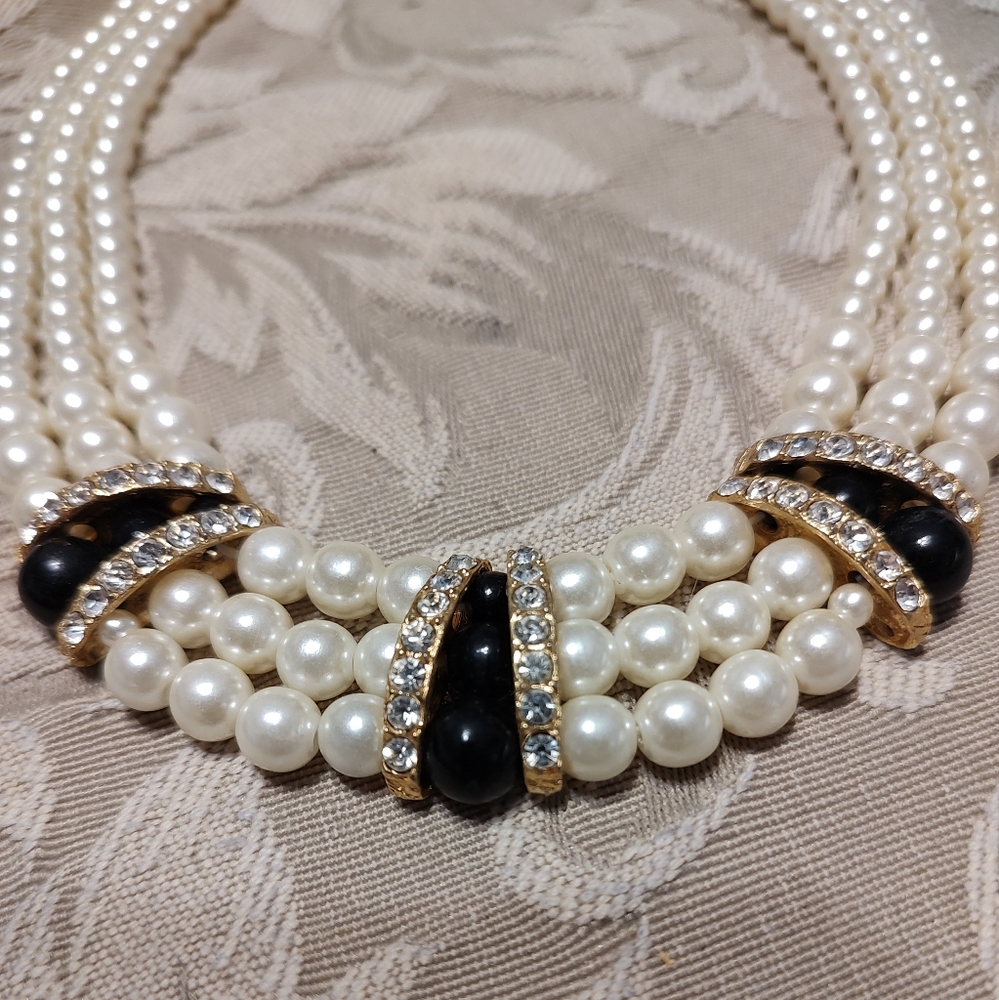 🎀 Sophisticated Art Deco Black Beaded & Ivory Pearl Statement Necklace - Picture 9 of 14